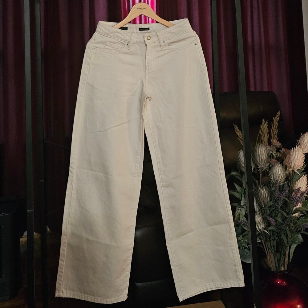 LOW-RISE BAGGY JEAN
